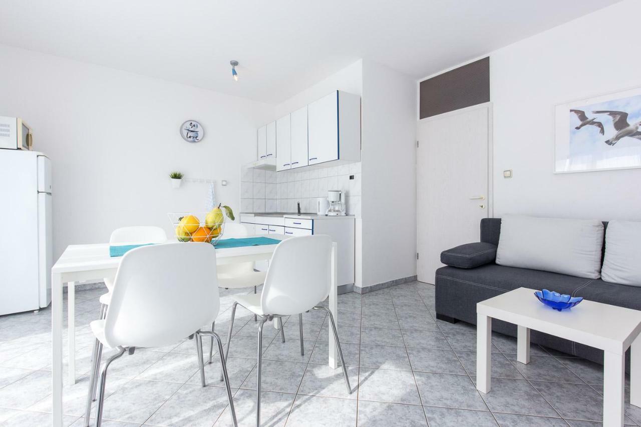 Apartments Krajina Novi Vinodolski Exteriör bild